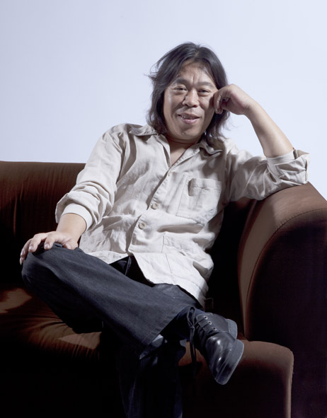 陈宝国(中国著名雕塑家首位进驻798艺术区艺术家)