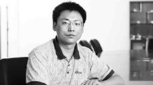 杨学军(华中理工大学教授)