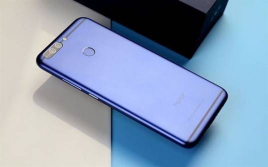 荣耀8 Pro