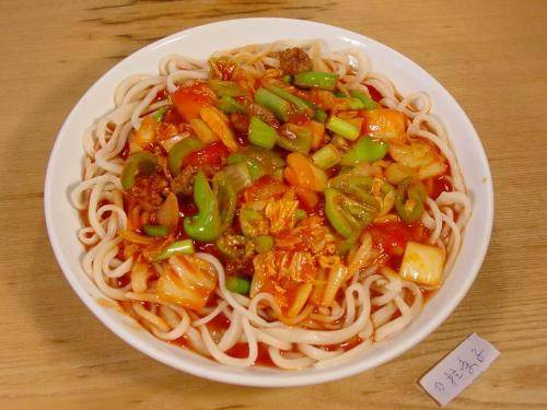 拉条子(新疆地区的一道特色名菜)