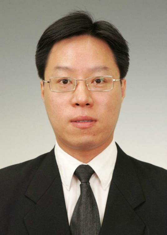 秦明华(上海市青浦区检察院党组书记、代理检察长)