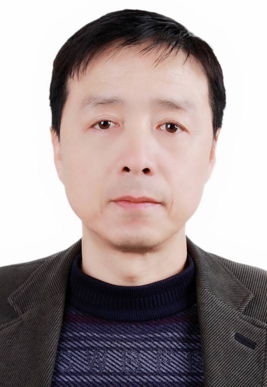 张骏(淮南市教育科学研究室教研员)