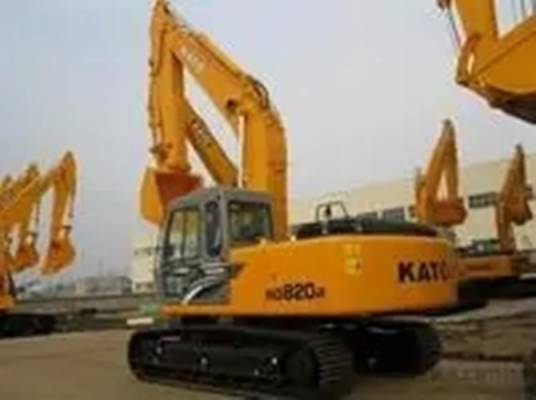 加藤HD820III挖掘机