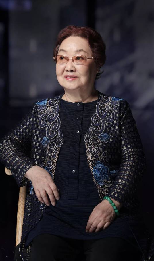 郭兰英（中国女高音歌唱家、演员、民族声乐教育家）