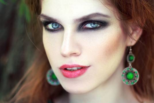 烟熏妆（妆容重点）