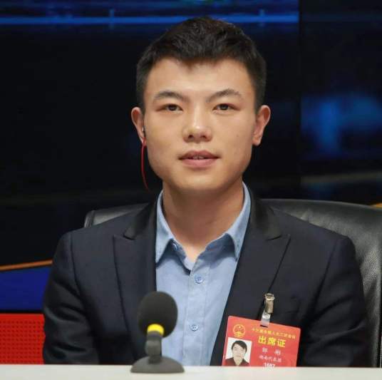 邹彬（第十四届全国人大代表，中建五局总承包公司项目质量总监，湖南省总工会副主席（兼职））