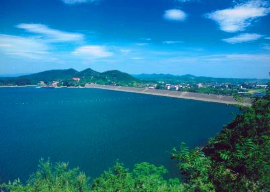 南湾湖（信阳市国家4A级风景区）