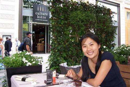 于娟（复旦大学教师）