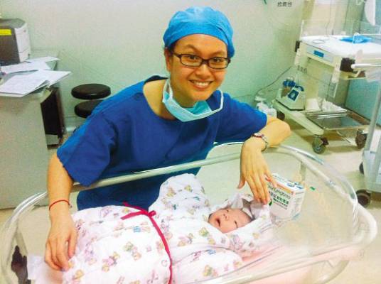 助产士（医护人员）