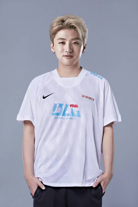 谢天宇(英雄联盟职业选手)