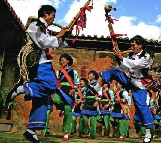 打歌（彝语支民族的一种自娱性舞蹈）