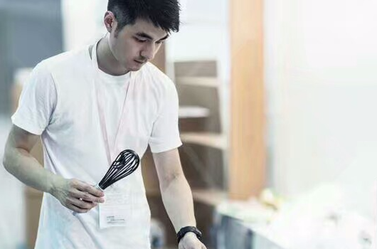 张逸凡（《火力少年王》中的李非）