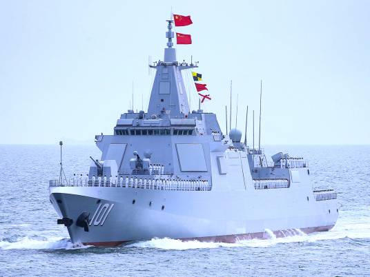 南昌号驱逐舰（中国055型驱逐舰首舰（舷号101））