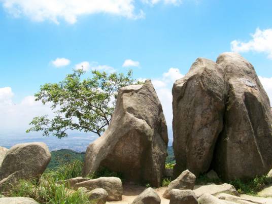 阳台山（广东省深圳市境内阳台山）