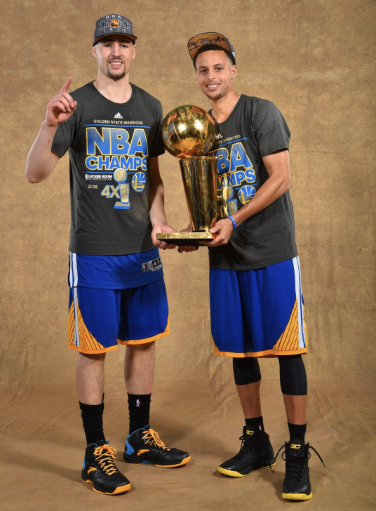 水花兄弟（斯蒂芬·库里和克莱·汤普森组成的体育组合）