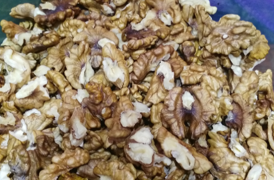 核桃仁（胡桃科胡桃属植物）