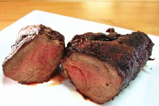 烤牛肉（以牛肉为主料的菜品）