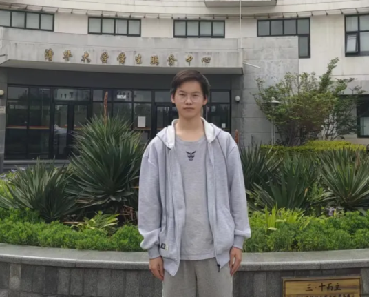 林万东（云南省昆明市东川区铜都街道龙洞村委会主任助理）