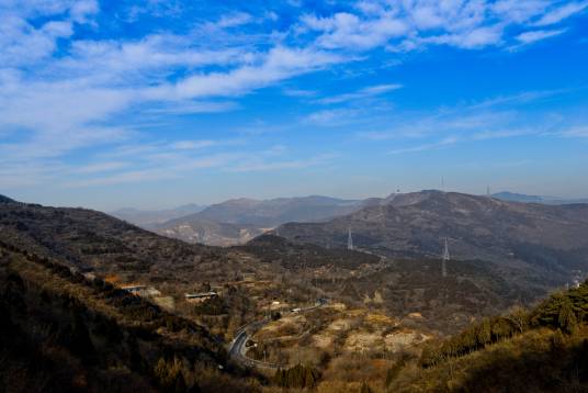 西山(北京境内的太行山北端余脉)