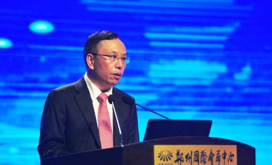 陈华平（中国证券监督管理委员会党委委员、副主席）