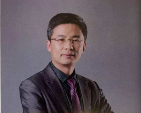 屈文生（华东政法大学研究生院院长、上海市法学会法学翻译研究会会长）