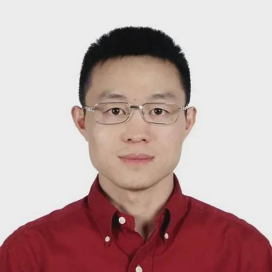 唐杰（清华大学计算机系WeBank讲席教授、人工智能研究院基础模型研究中心主任）