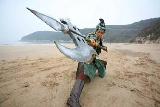 花龙（电视剧《八仙全传》中的人物）