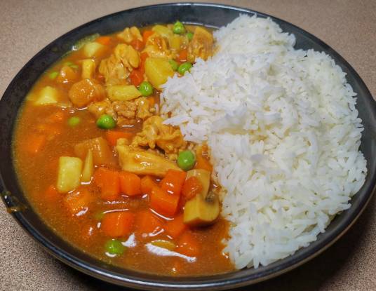 咖喱鸡（东南亚菜品）