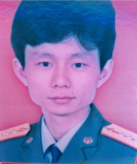 何昊（何炅的哥哥）