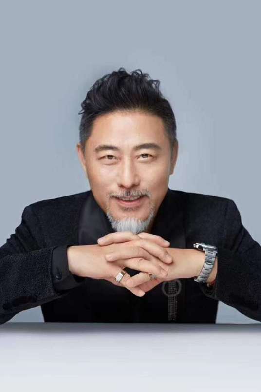 卢勇（中国内地男演员、辽宁抚顺话剧团演员）