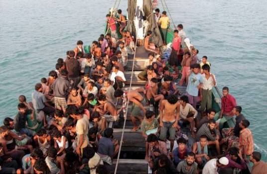 偷渡（自然人违反出入国境管理法规）