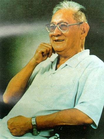 秦牧（中国作家）