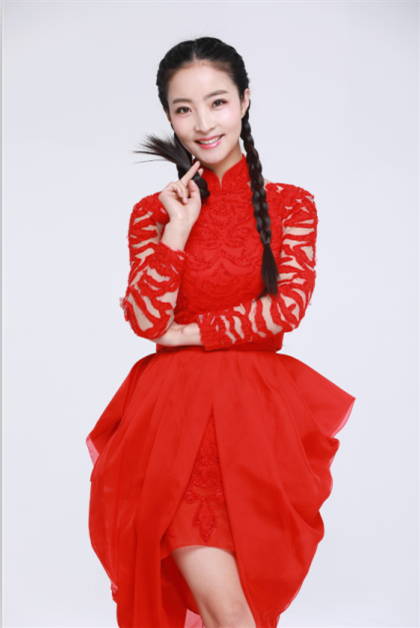 王小妮（中国内地青年民族女歌唱演员，北京歌舞剧院独唱演员）