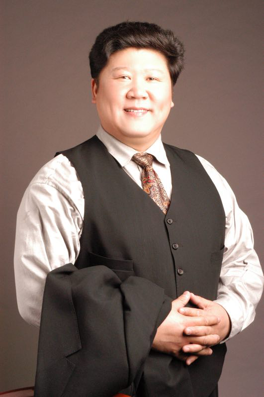 刘克清（男中音歌唱家）