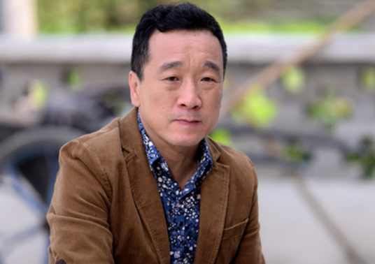 马飞飞（情景喜剧《男人四十跑出租》男主角）