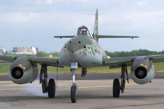 梅塞施米特Me262