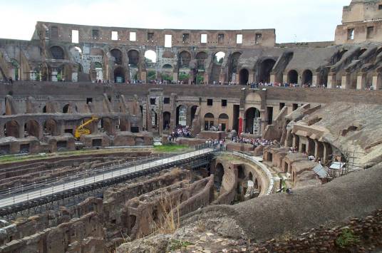 竞技场（比赛技能技术的场所）