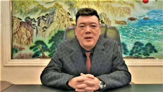 吕奕（新财富集团实际控制人）