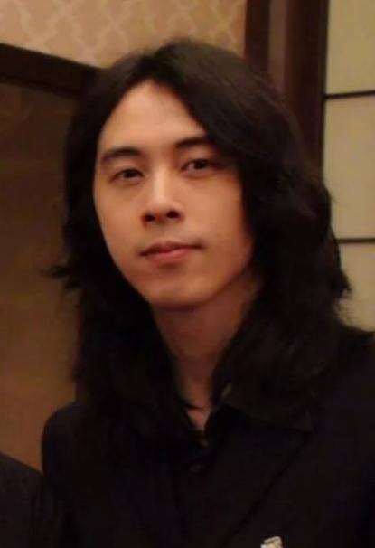 黄嘉伟（漫画家）