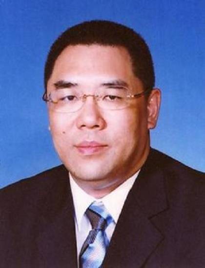 崔世安（澳门特别行政区第三、四任行政长官）