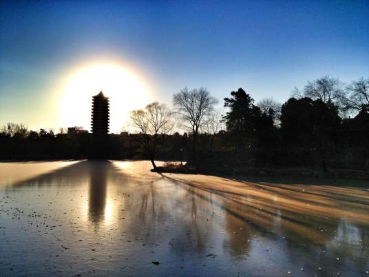 燕园（北京大学校园别称）