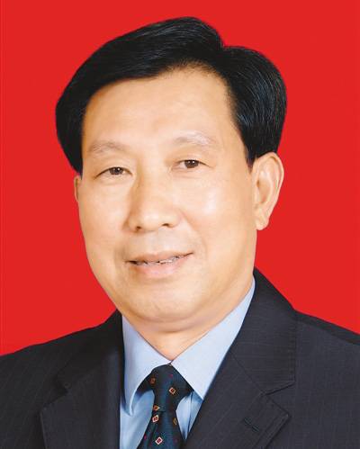 王辉忠（第十三届全国人民代表大会华侨委员会委员）