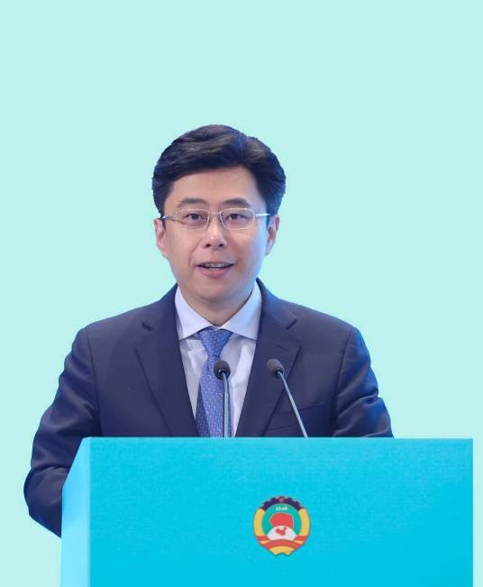 胥伟华（杭州市人民政府党组成员、副市长）