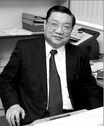 曹仁超(中国香港投资分析家)