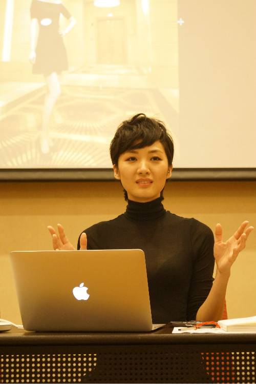 田川（《凤凰卫视》主持人、2010中华小姐环球大赛冠军）