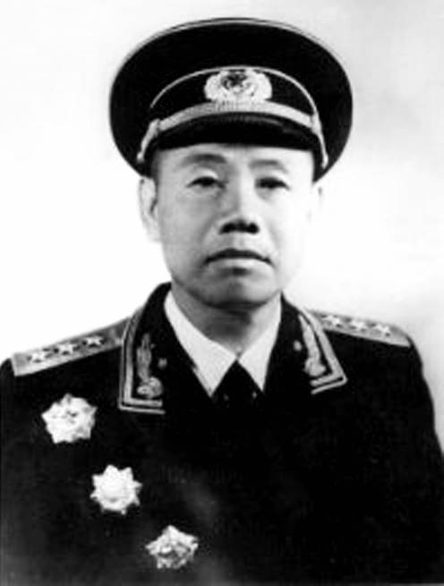 王宏坤（海军原副司令员，开国上将）