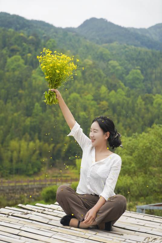 沈丹(武夷山网红)