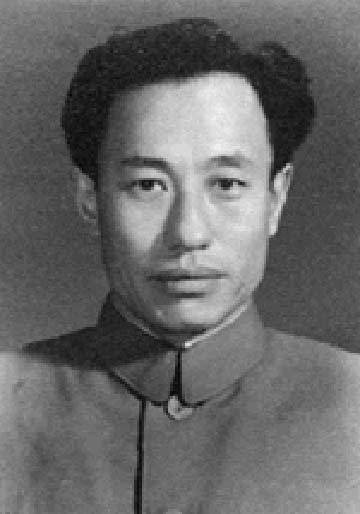 郭小川（原中国作家协会党组副书记）