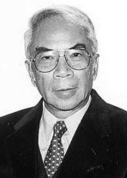 何冠昌（中国香港著名制片人、嘉禾电影公司创始人）