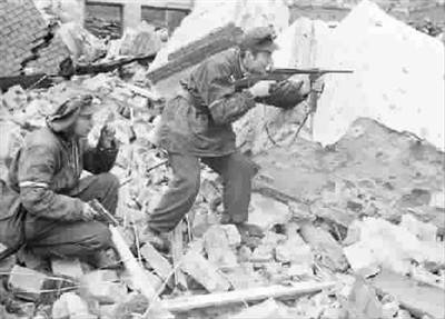 华沙起义(1944年8月1日波兰发动反抗纳粹德国的起义)